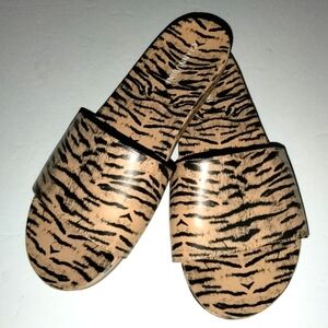 Gianni Bini (Size 8) Multicolored Animal Print Slip-on Open Toe Casual Sandals